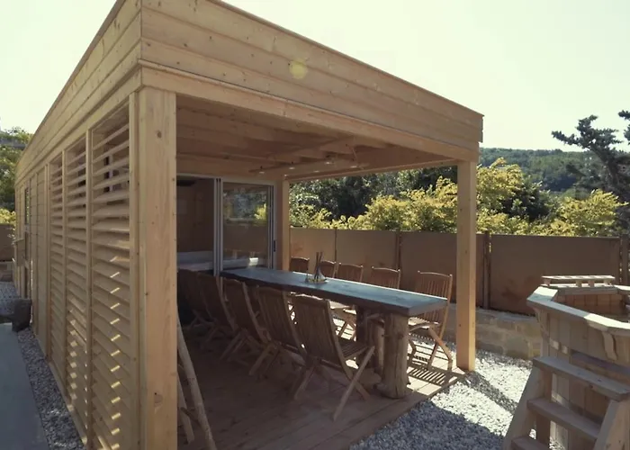 Bed & Breakfast Maison 3 Magnoni 4*